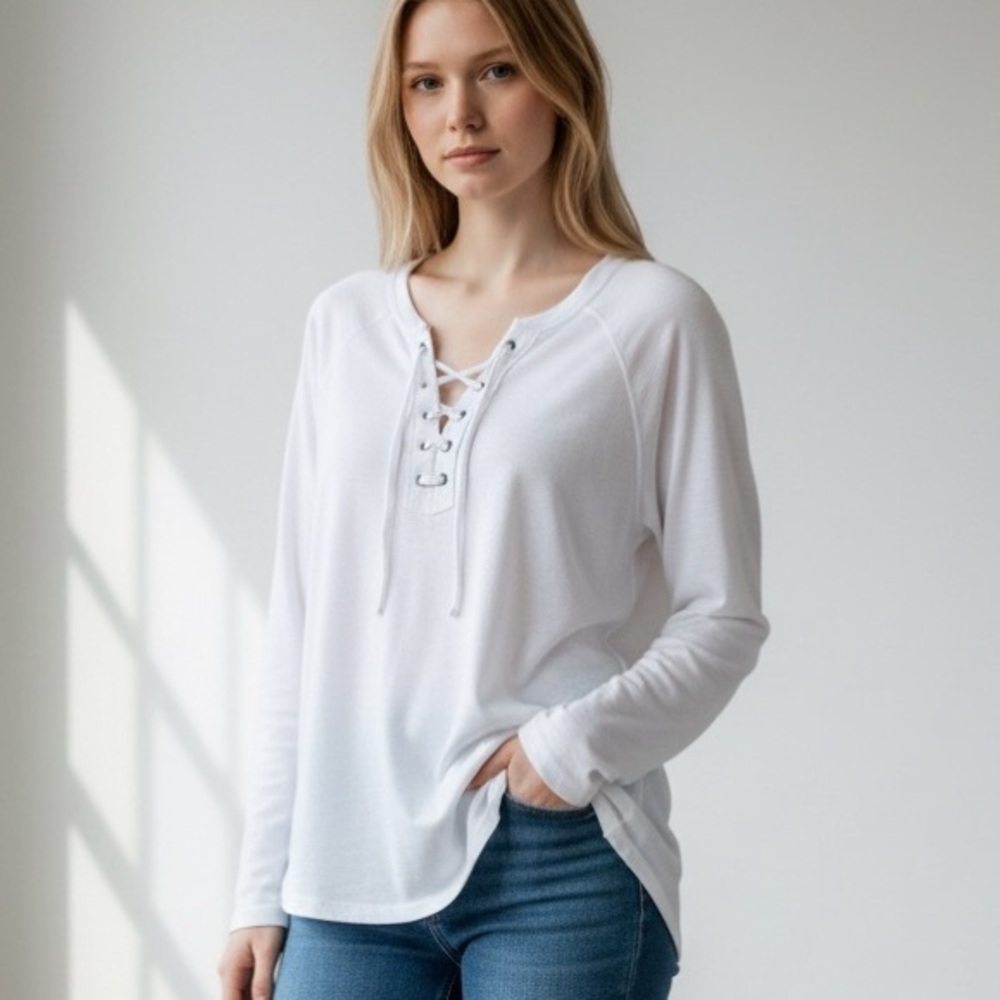 We the free White Lace-Up Deep v neck 3/4 Long Sleeve top size med